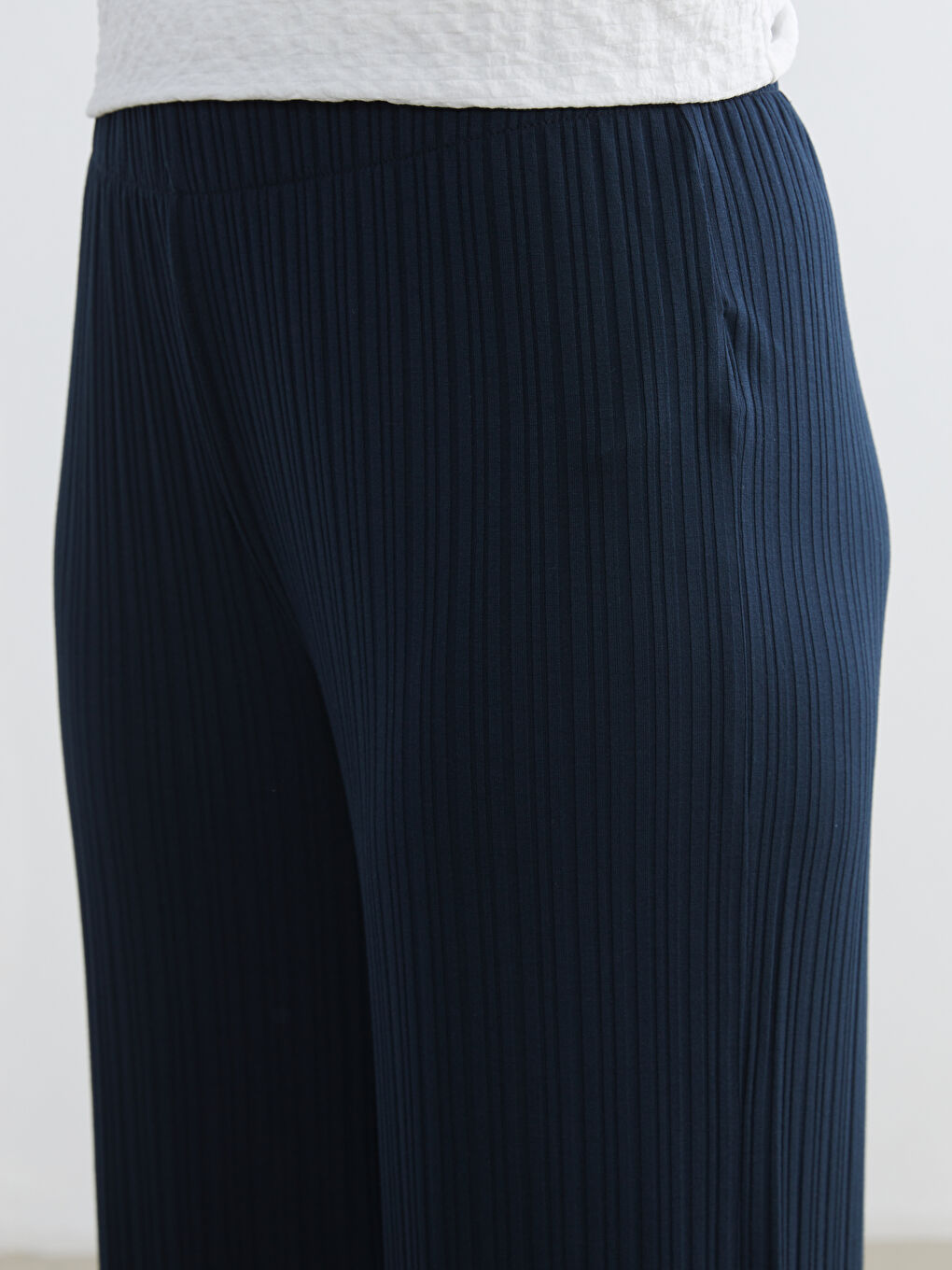 Lacivert Beli Lastikli Dokulu Kadın Pantolon-2