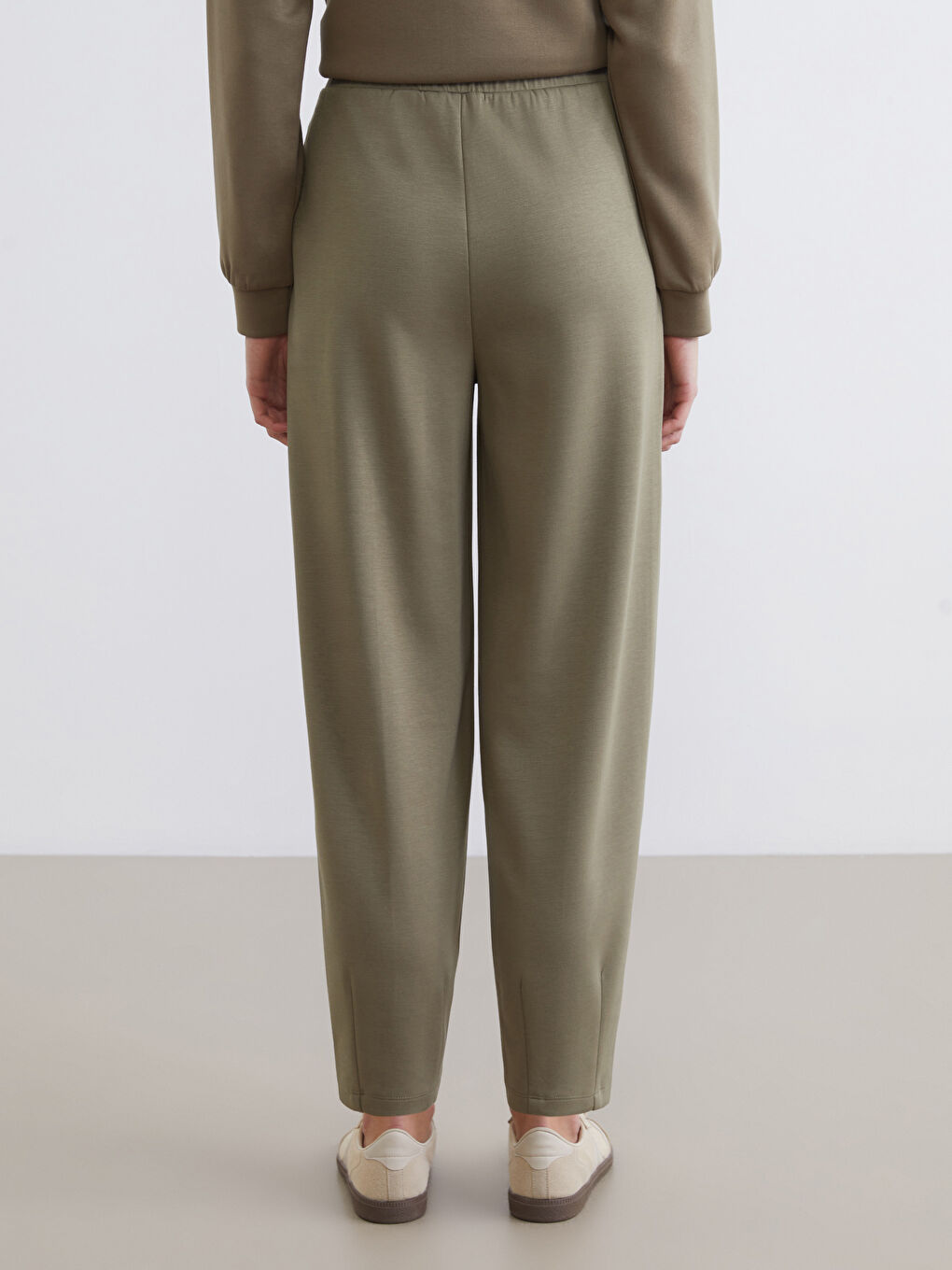 Elasticated Waist Soft Touch Women's Sweatpants-3