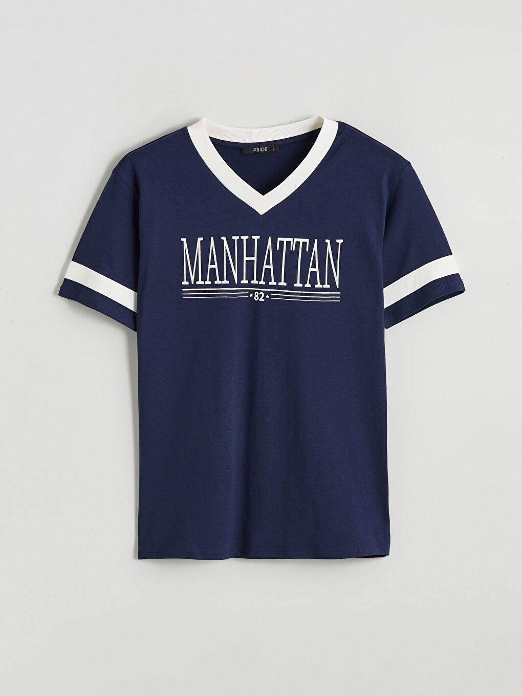 تیشێرت شینی تۆخ ژن-4