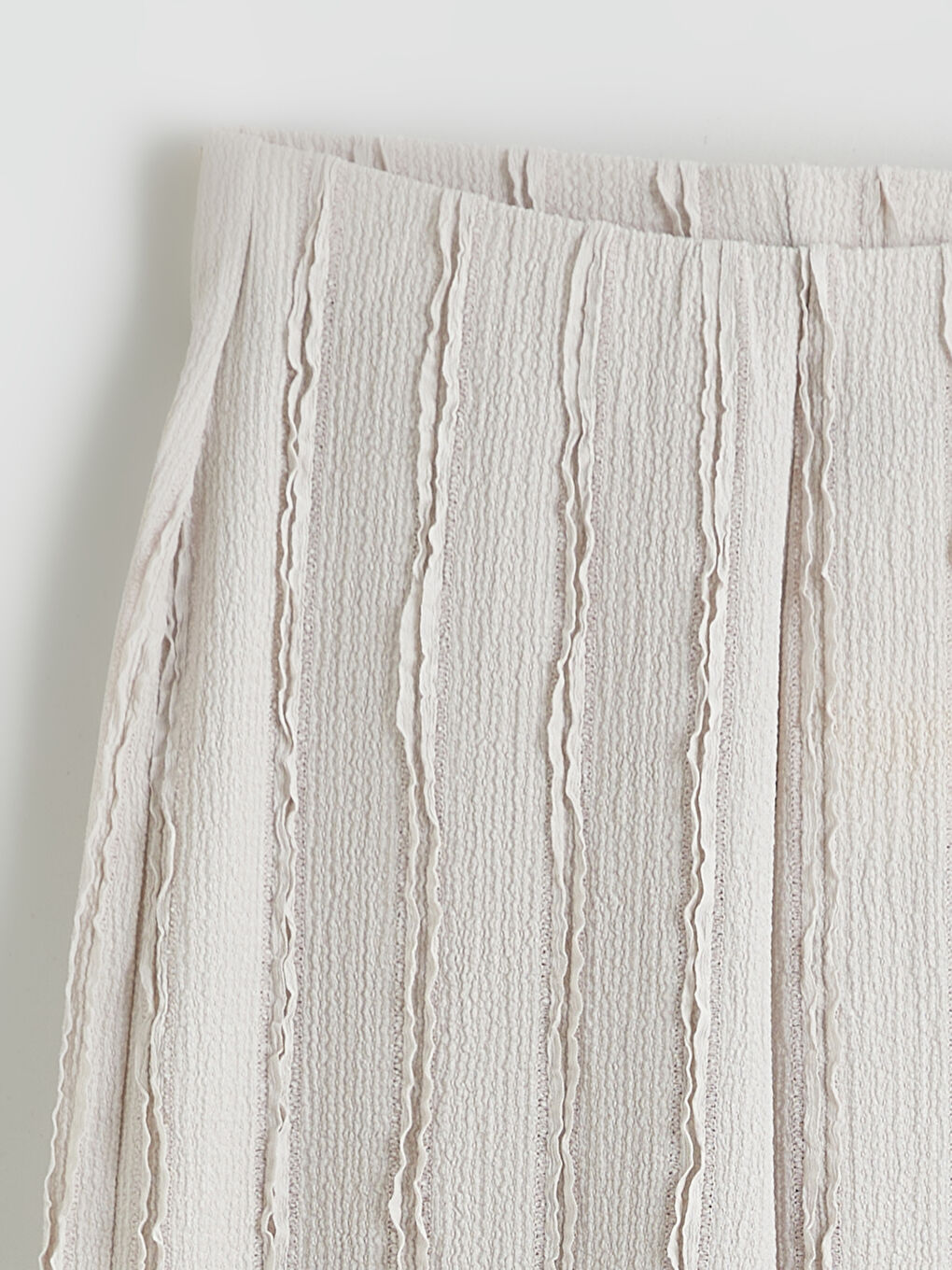 Gri Beli Lastikli Dokulu Kadın Pantolon-5