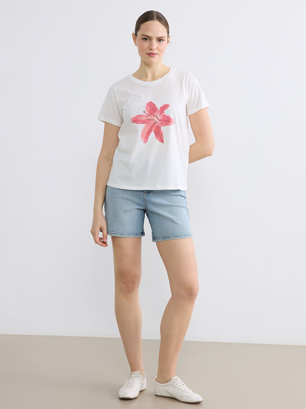 Жена Екрю Тениска-1