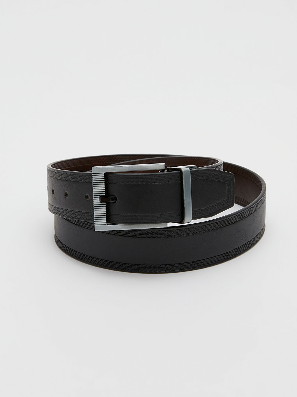 მამაკაცები შავი ქამარი