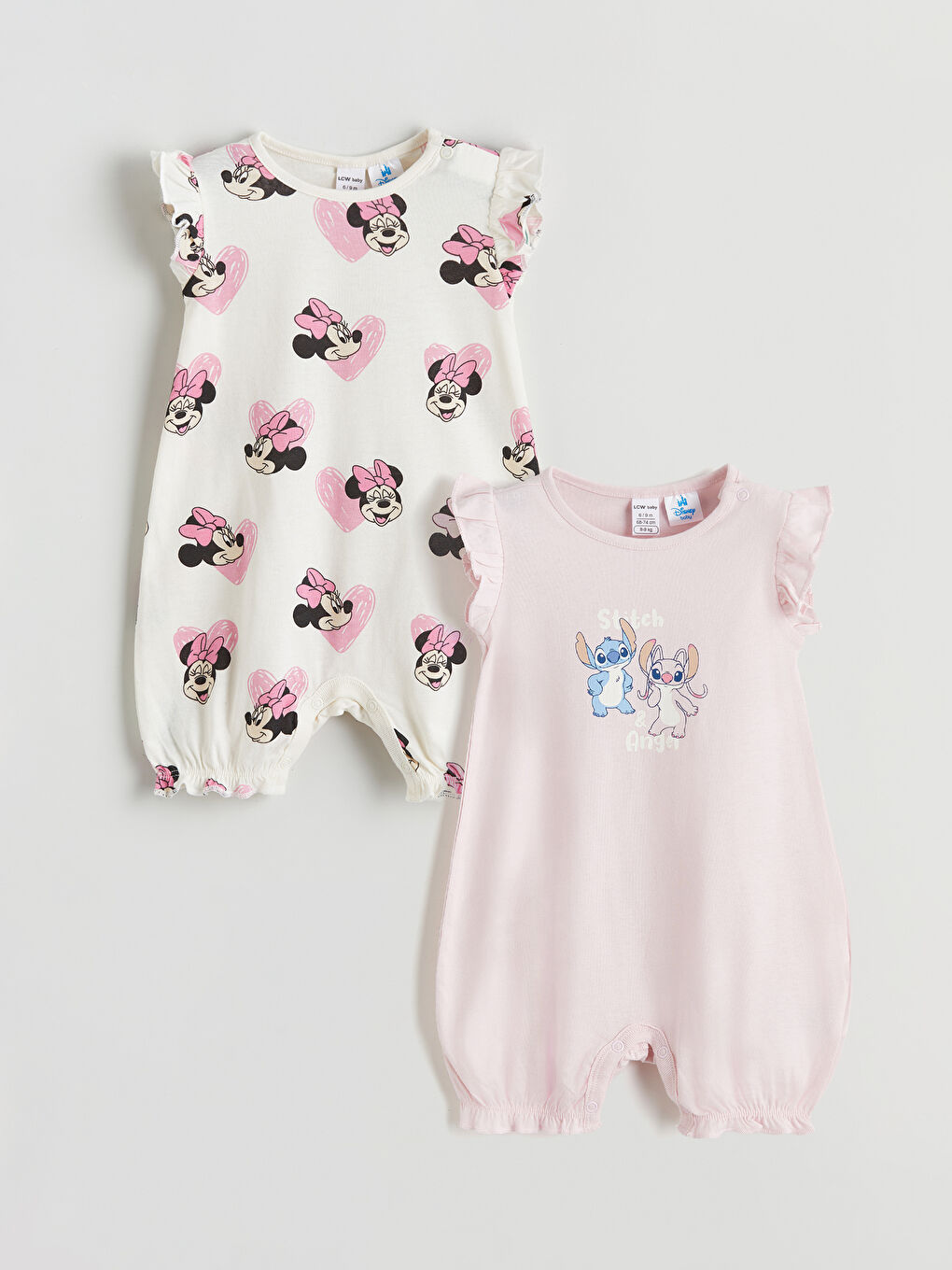 Dvodelni nabrani kombinezon za devojčice.