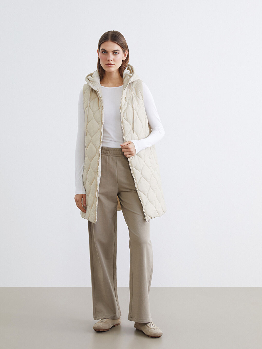 Women's Hooded Quilted Puffer Vest-1