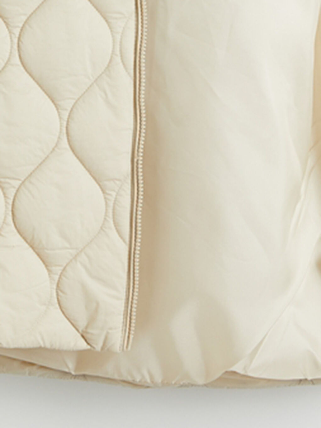 Women's Hooded Quilted Puffer Vest-2