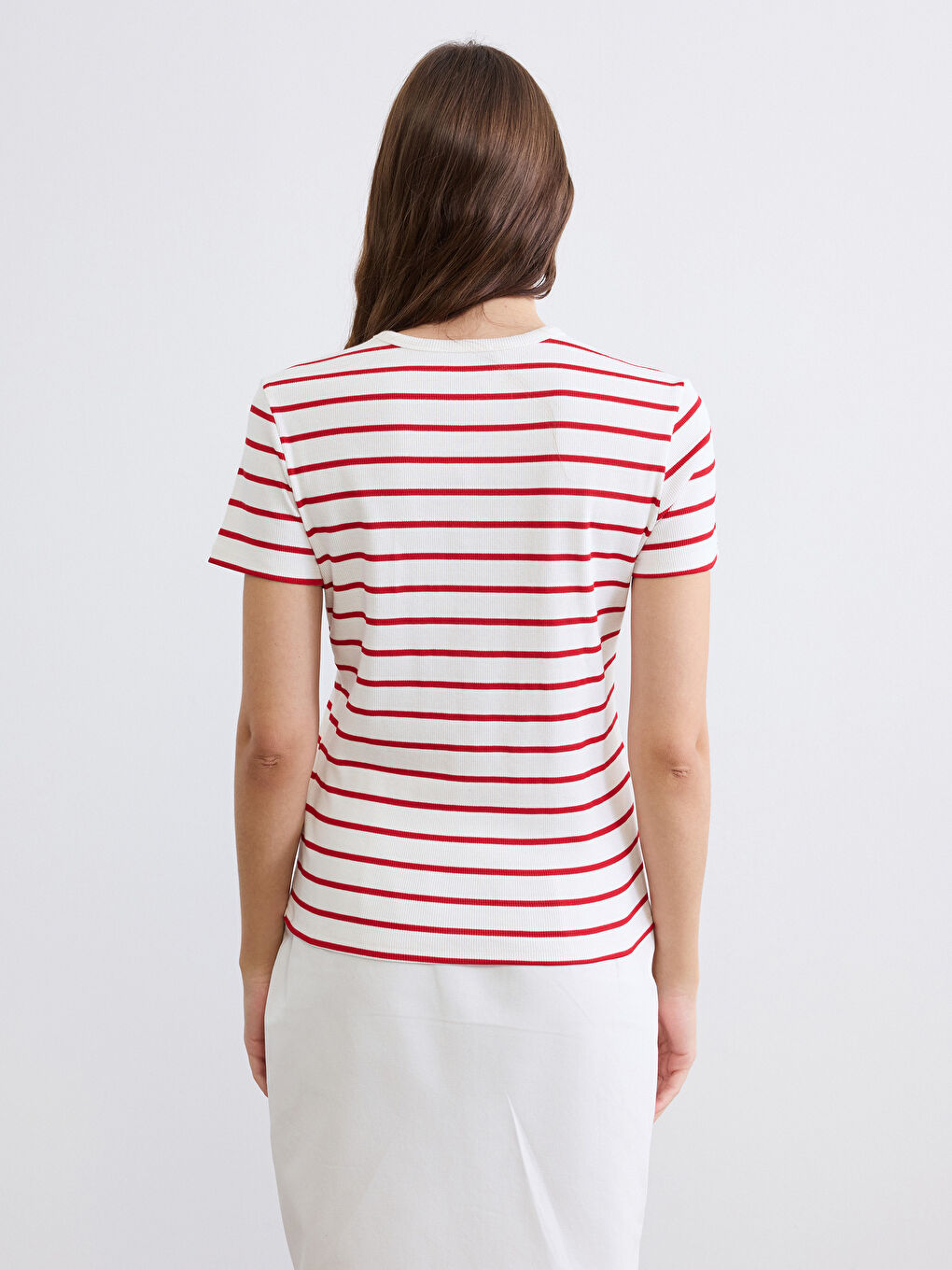 Kırmızı Bisiklet Yaka Çizgili Kadın Tişört-3