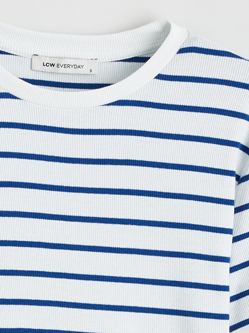 Bisiklet Yaka Çizgili Kadın Tişört-5