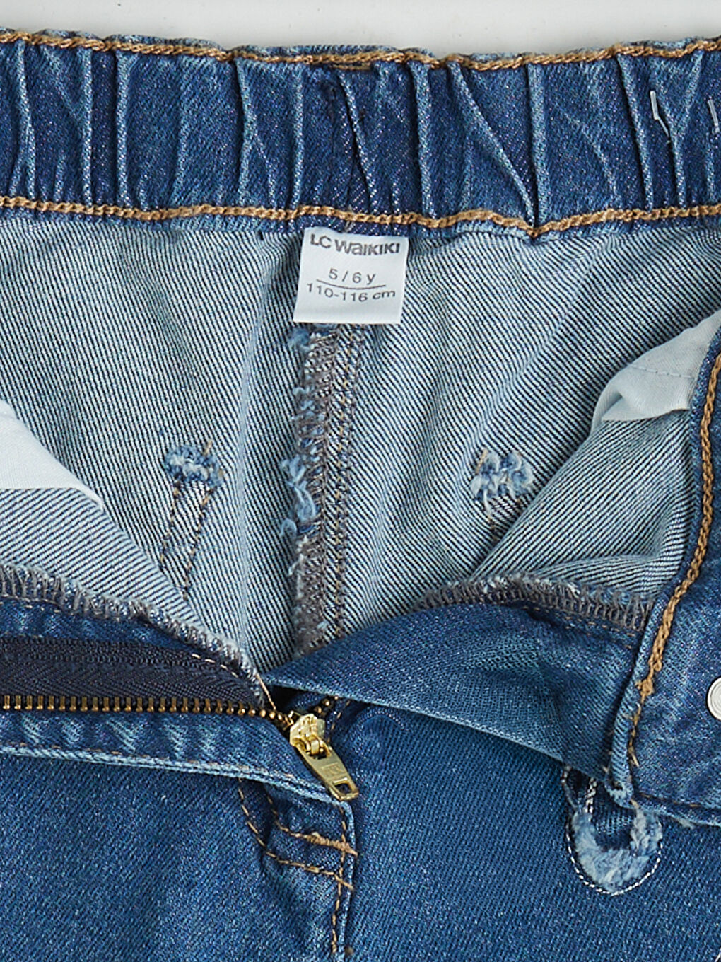 جينز بناتي مطرز بقصّة مستقيمة-2