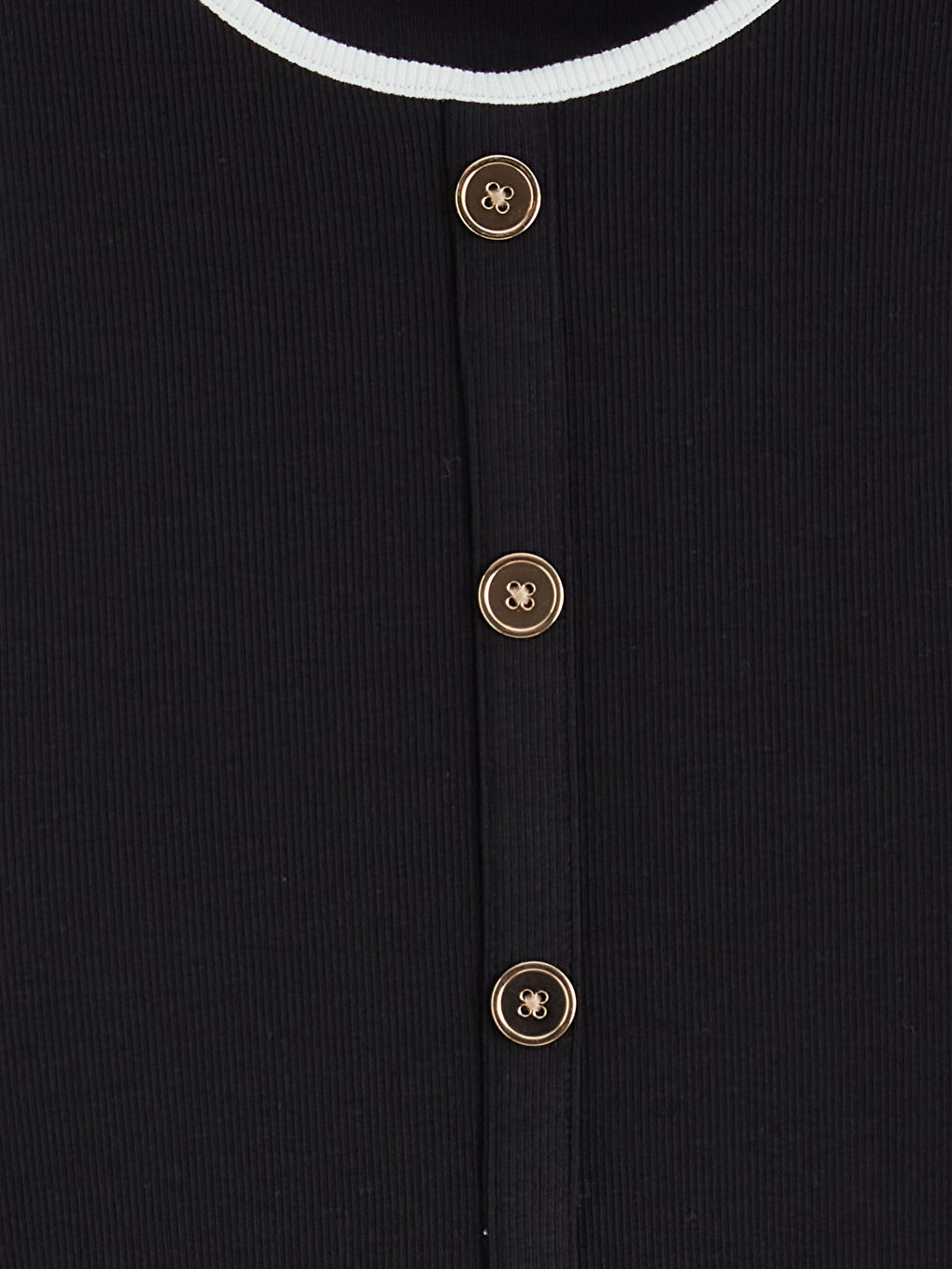 Женское боди с деталями на пуговицах-5