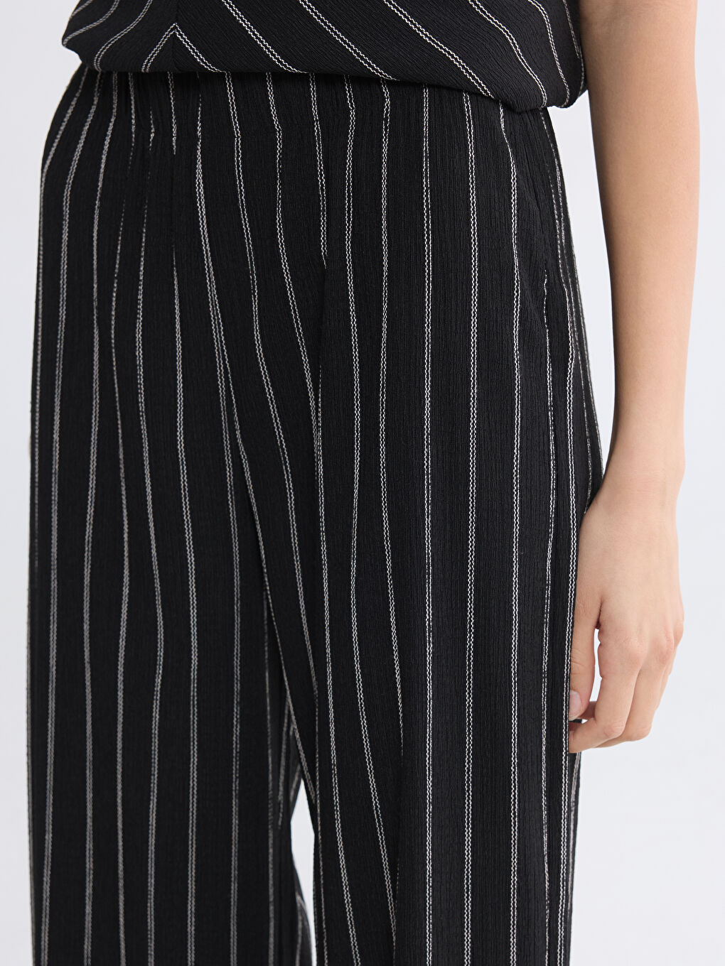 Beli Lastikli Çizgili Kadın Pantolon-2