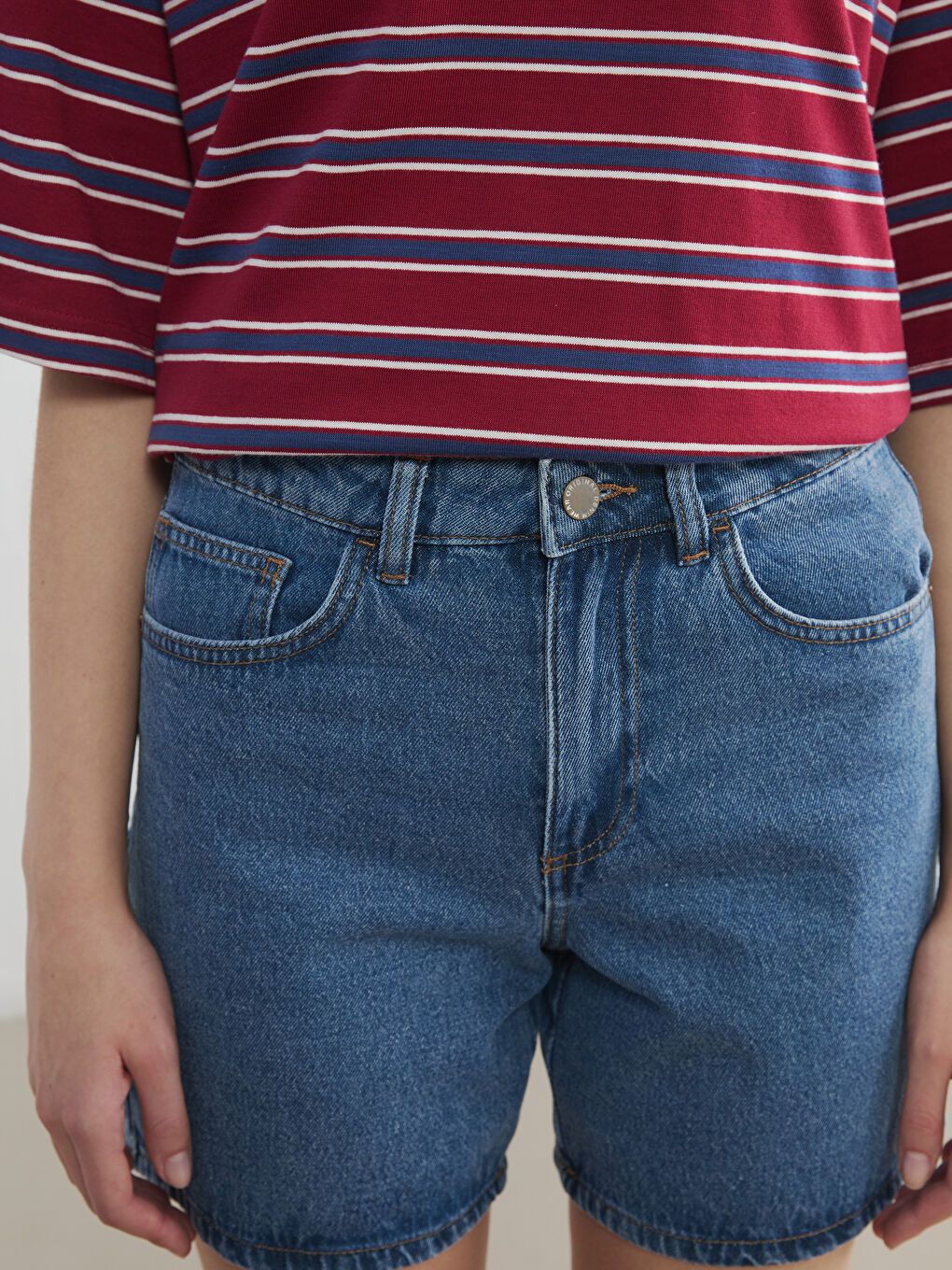 Woman Indigo Denim Shorts-2