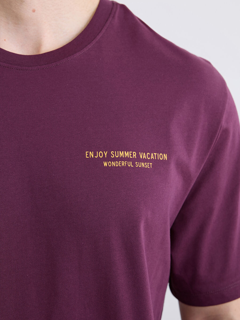 Mürdüm Bisiklet Yaka Baskılı Erkek Tişört-2