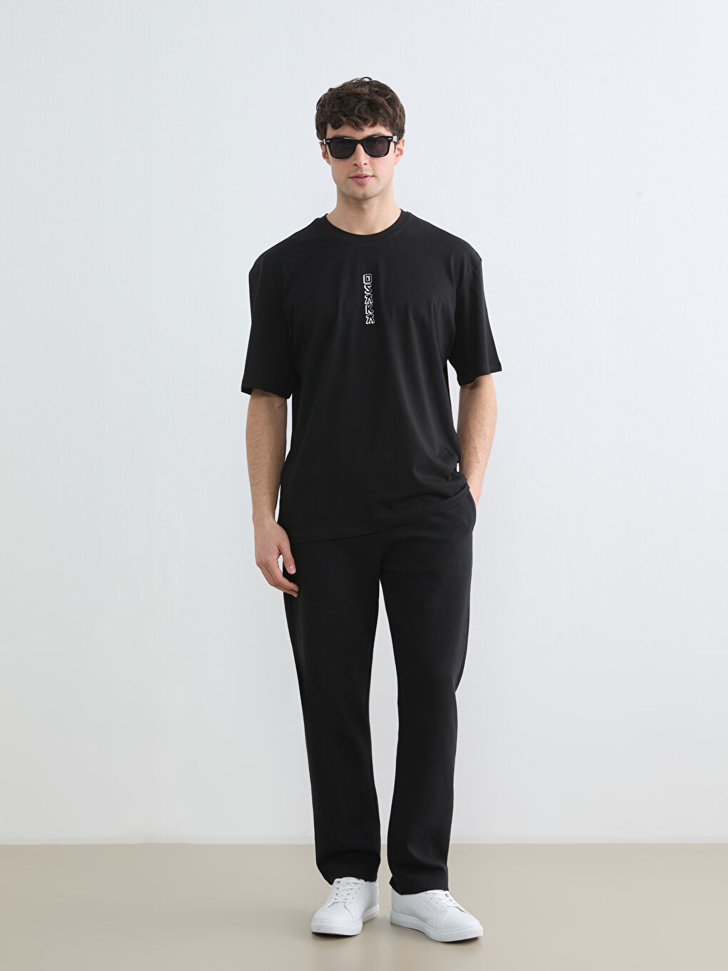 Osaka Print Crew Neck Men's T-Shirt-1