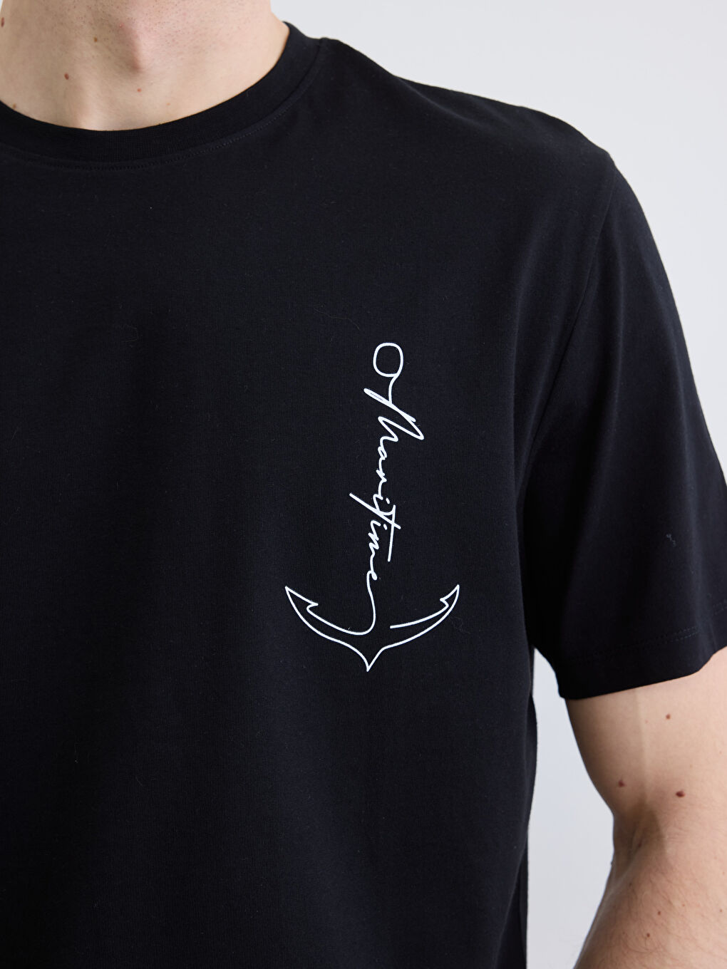 Siyah Bisiklet Yaka Baskılı Erkek Tişört-2