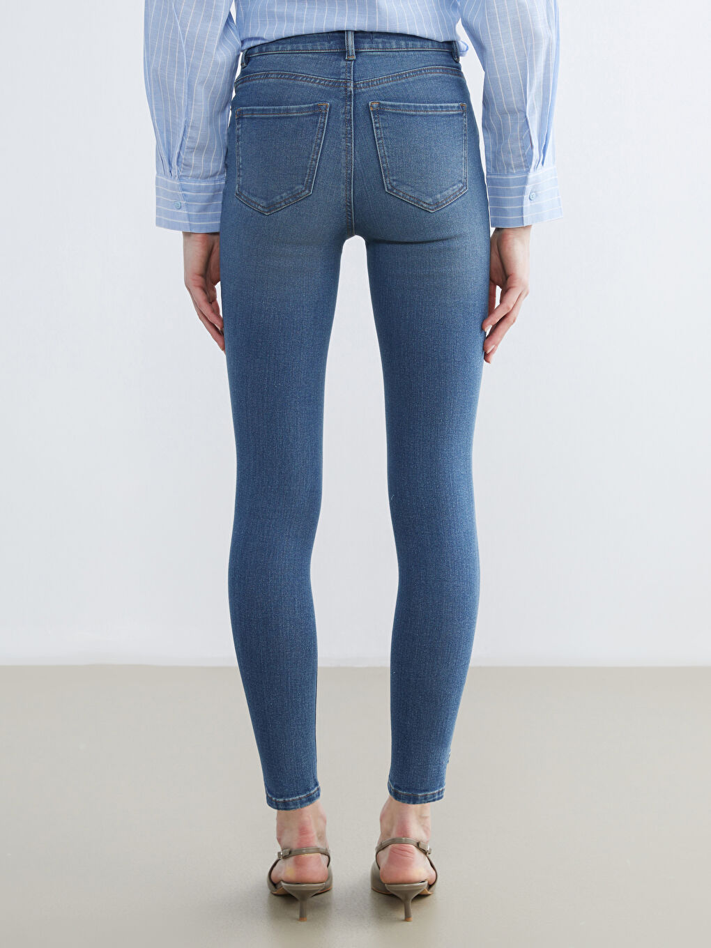 Jupiter Super Skinny Fit Women's Jeans-3