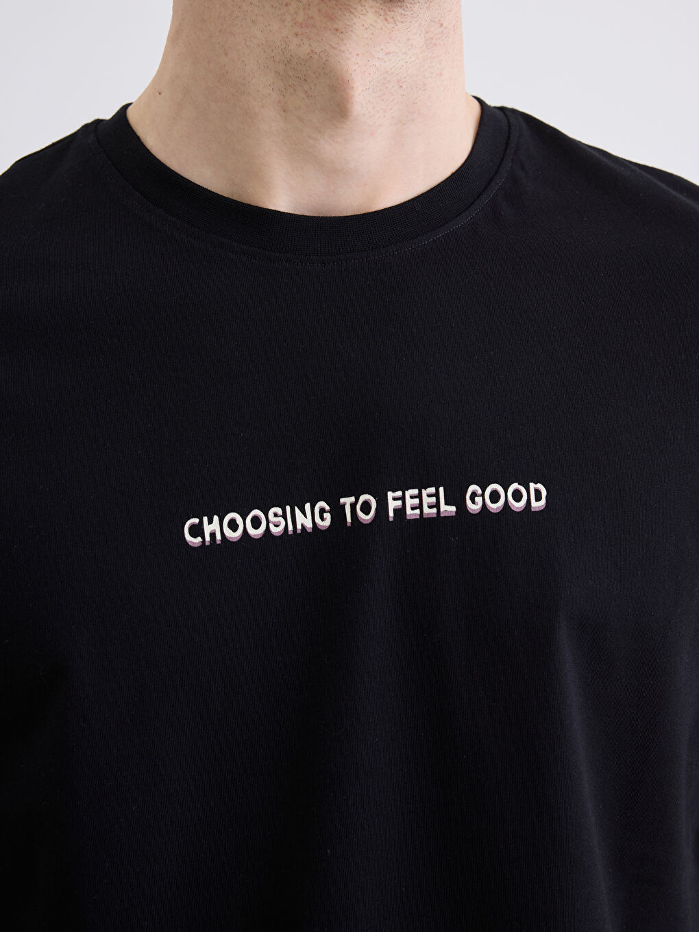 Siyah  Bisiklet Yaka Baskılı Erkek Tişört-2