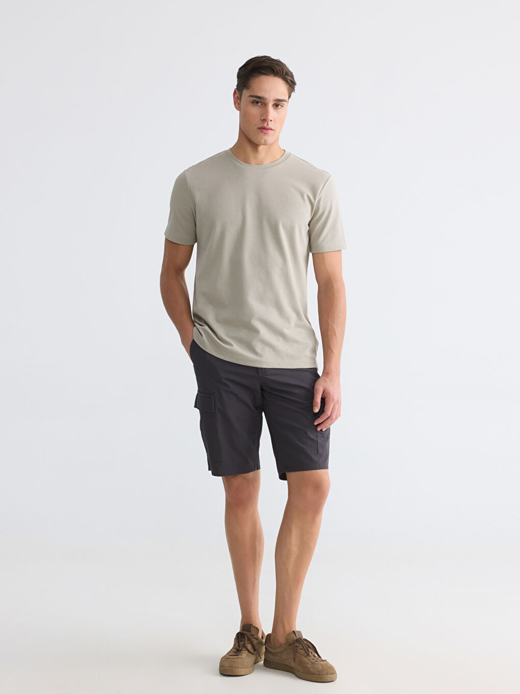 Loose Fit Men's Cargo Shorts