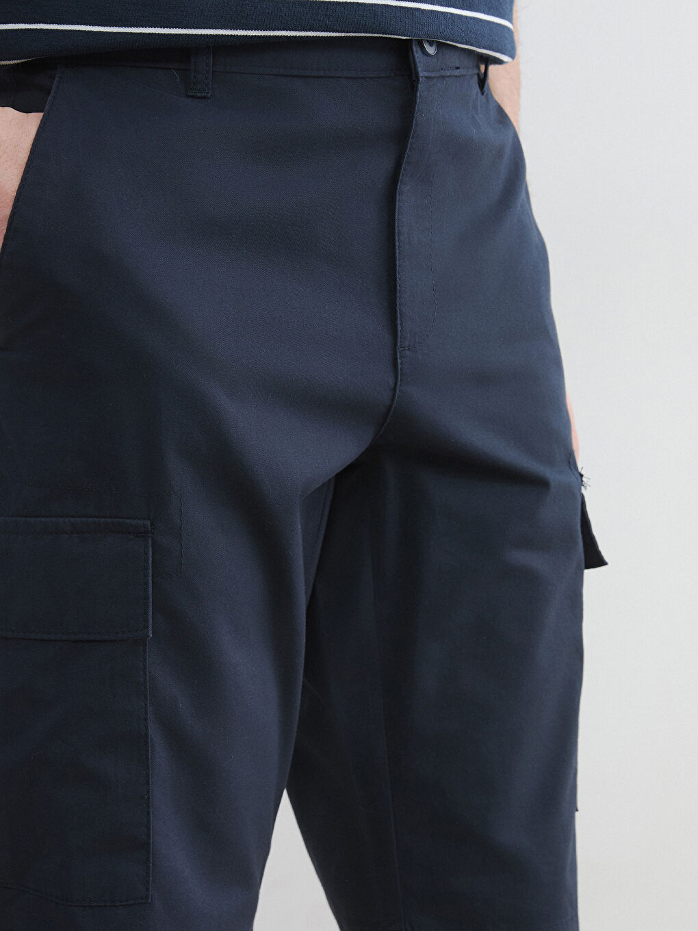 Loose Fit Men's Cargo Shorts-2