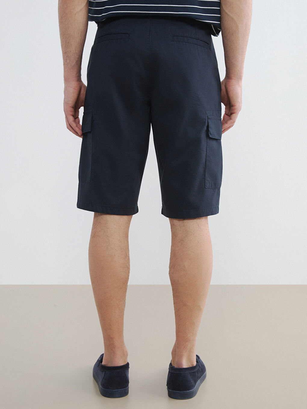 Loose Fit Men's Cargo Shorts-3