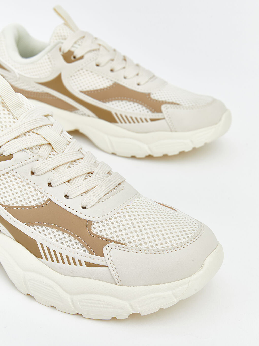 پێڵاوی وەرزشی بێجی ژن-2