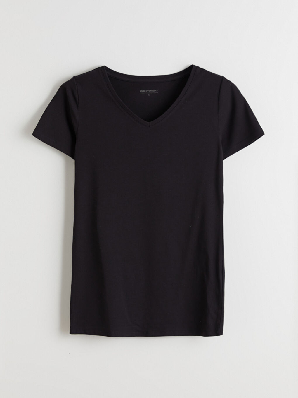 Siyah V Yaka Kadın Tişört-4