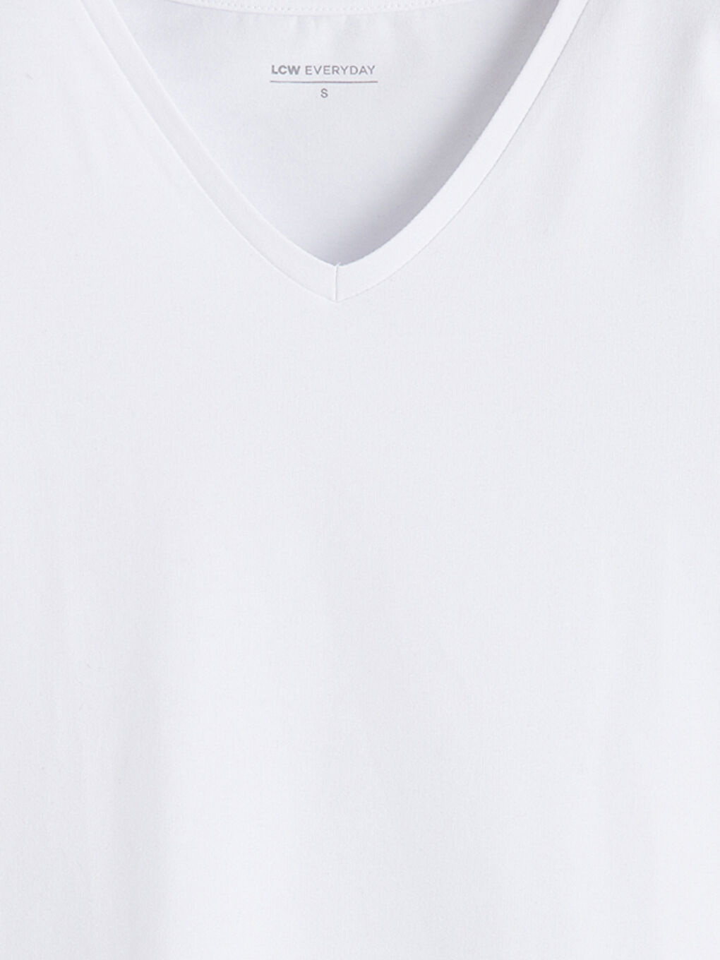 Beyaz V Yaka Kadın Tişört-5