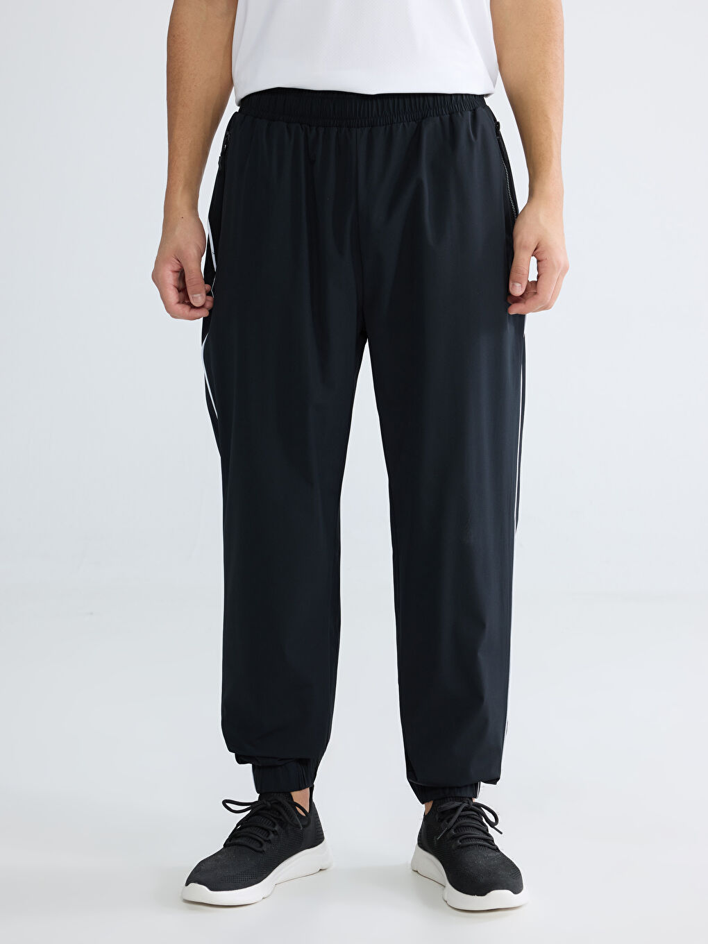 Siyah Loose Fit Şeritli Erkek Jogger Eşofman Altı-1