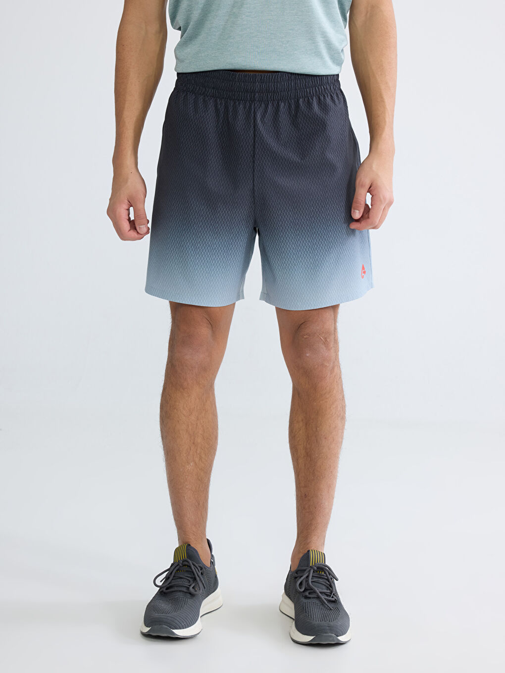 Siyah Standart Kalıp Erkek Spor Şort-1