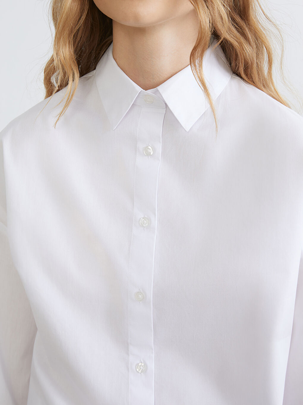 قميص أبيض امرأة-2