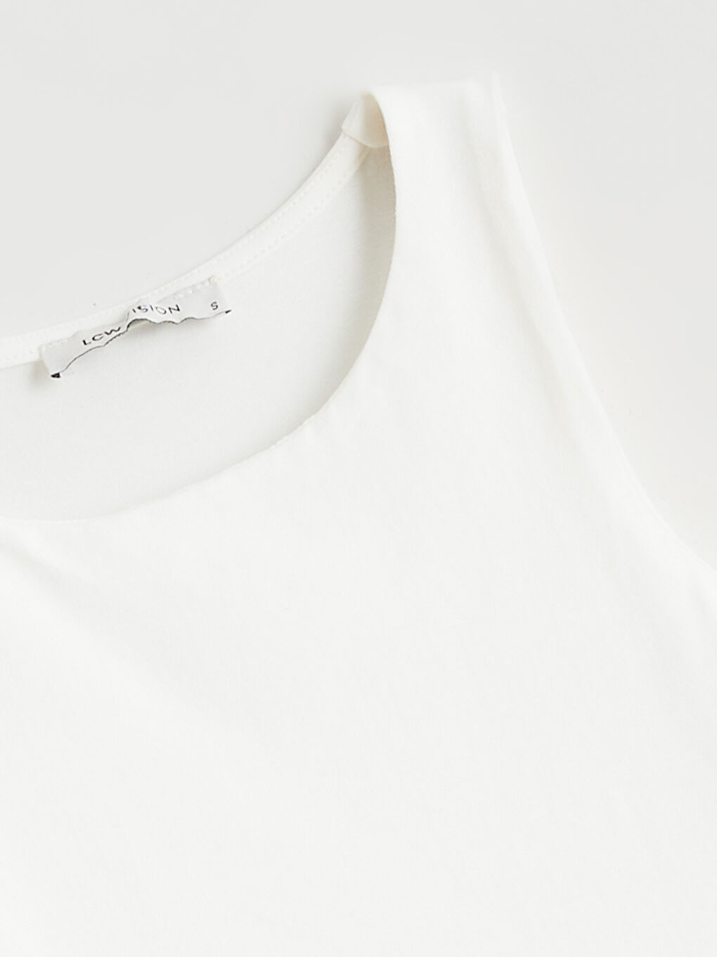 تانك توب بياقة دائرية للسيدات-5