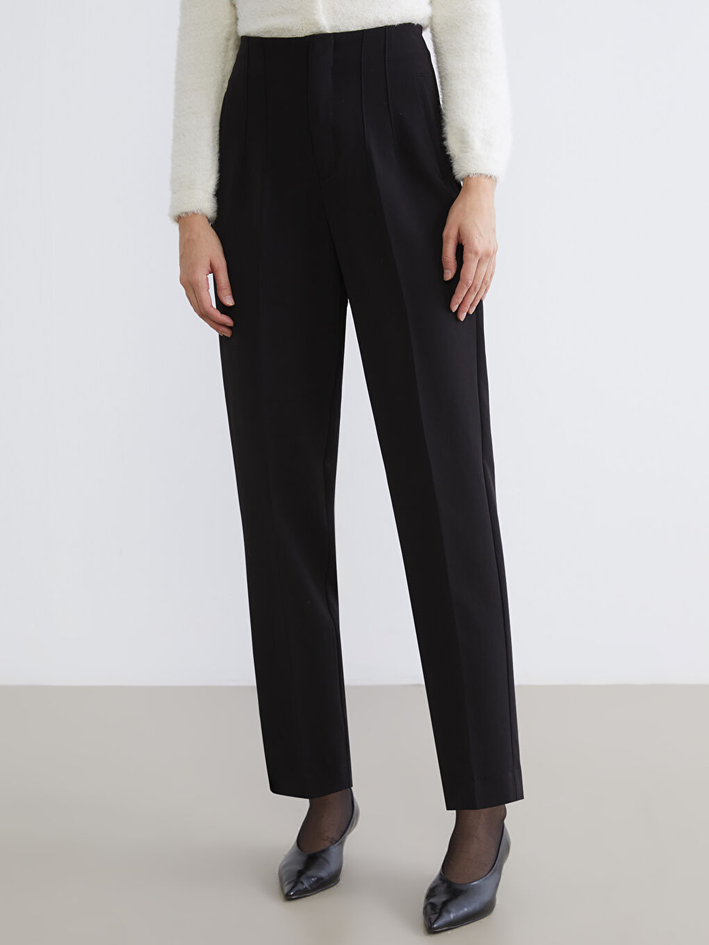 Woman BLACK Trousers-1