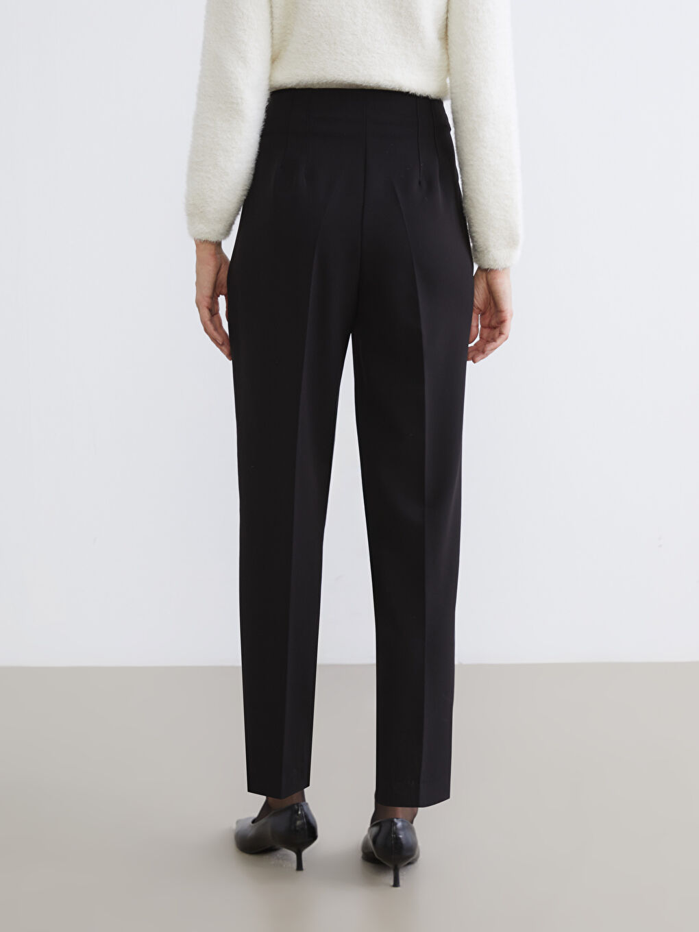 Woman BLACK Trousers-3