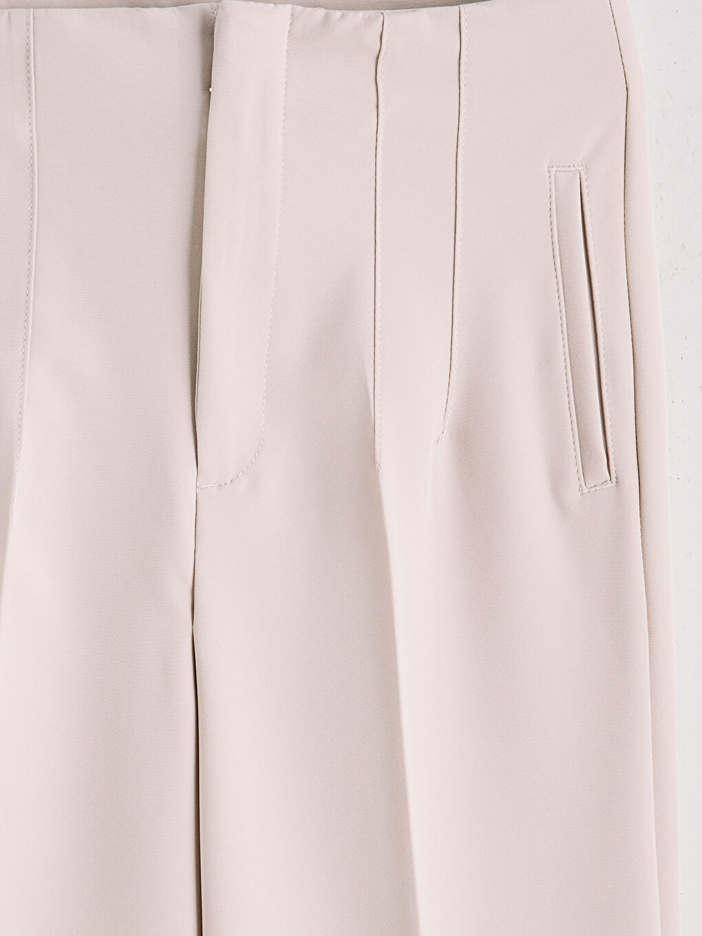 Плисиран панталон с висока талия и стеснен крачол за жени-5