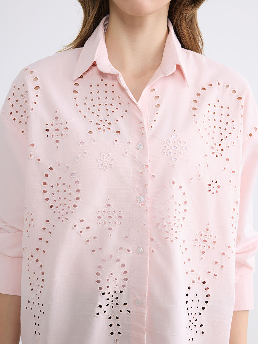 Chemise Femme en broderie brodée-2