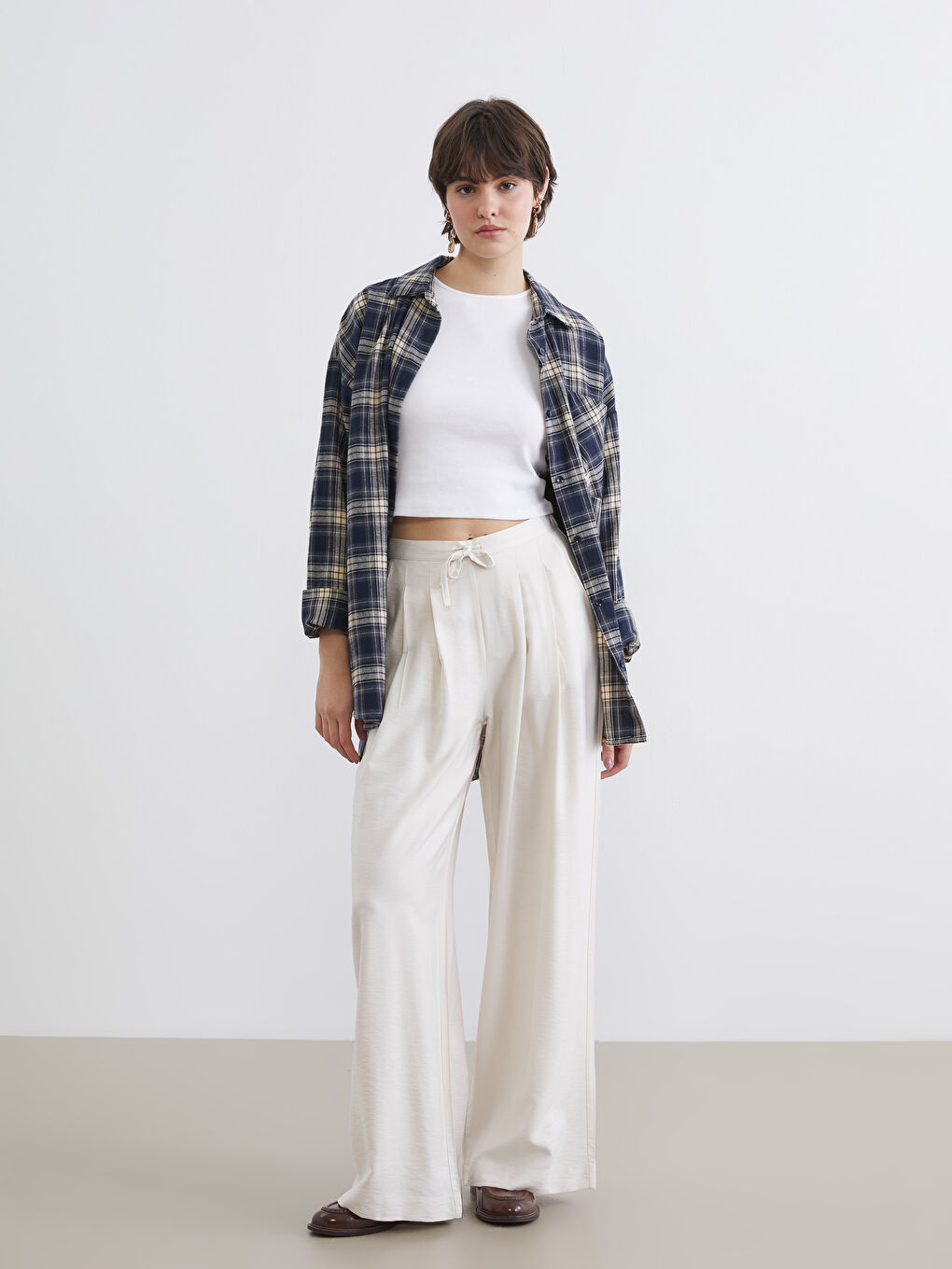 Woman BEIGE Trousers