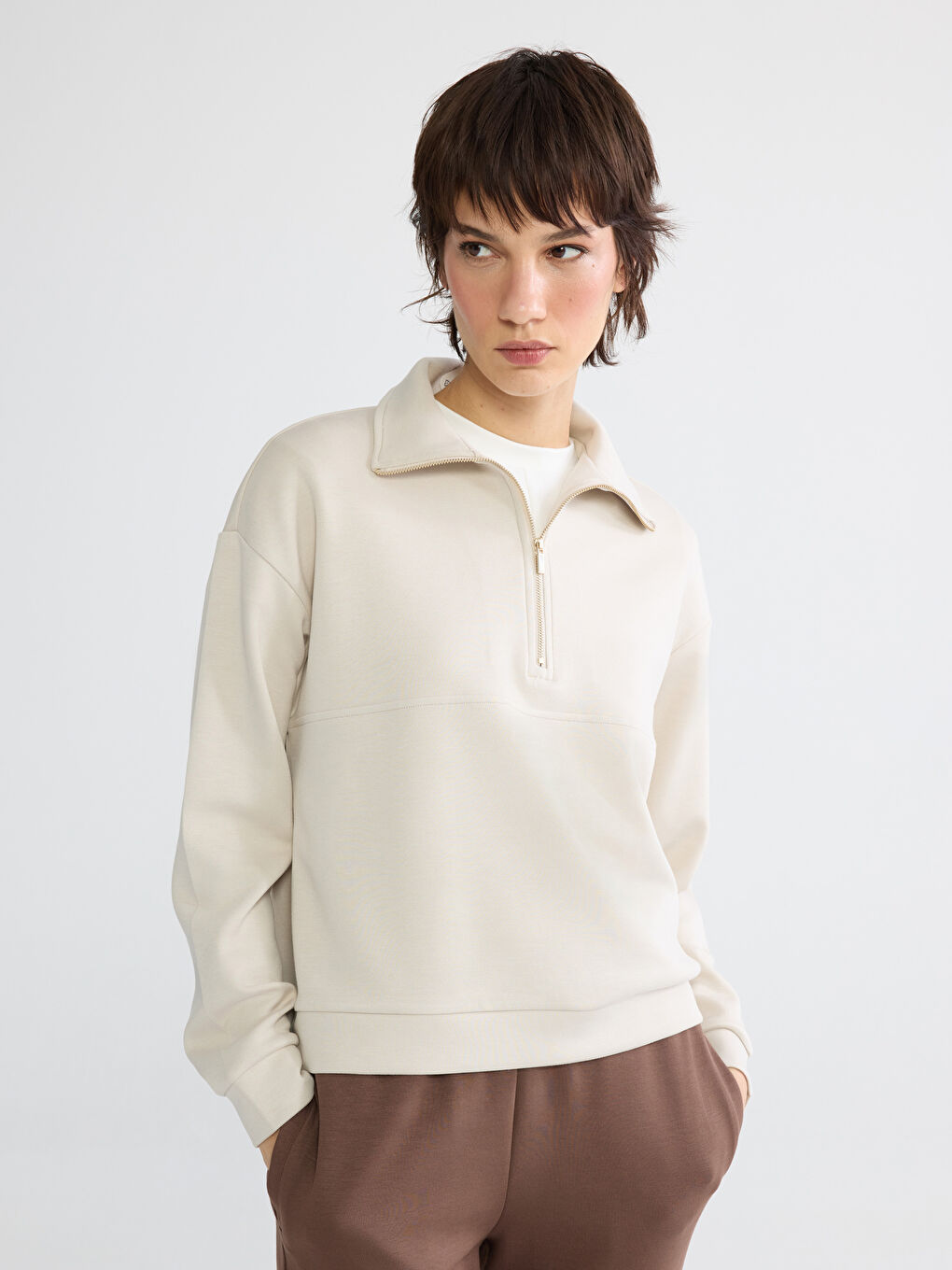 Gri Dik Yaka Soft Touch Kadın Sweatshirt	