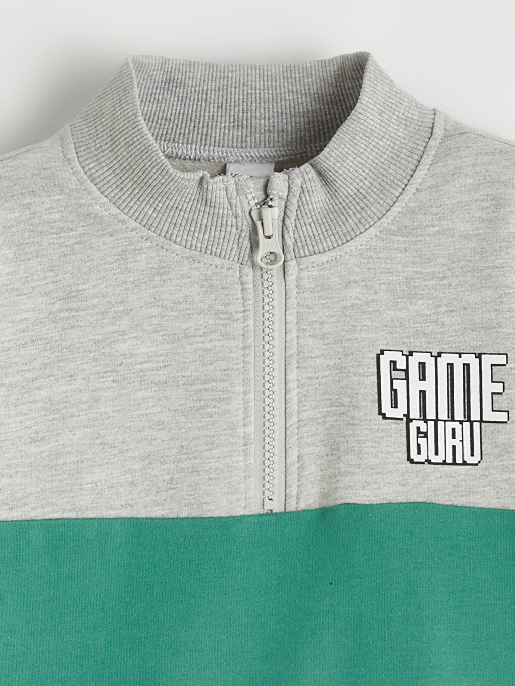 سويت شيرت أولاد مطبوع بياقة عالية-1