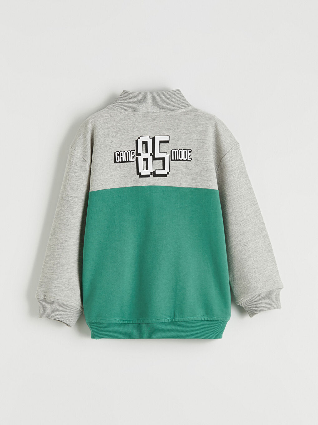 سويت شيرت أولاد مطبوع بياقة عالية-2