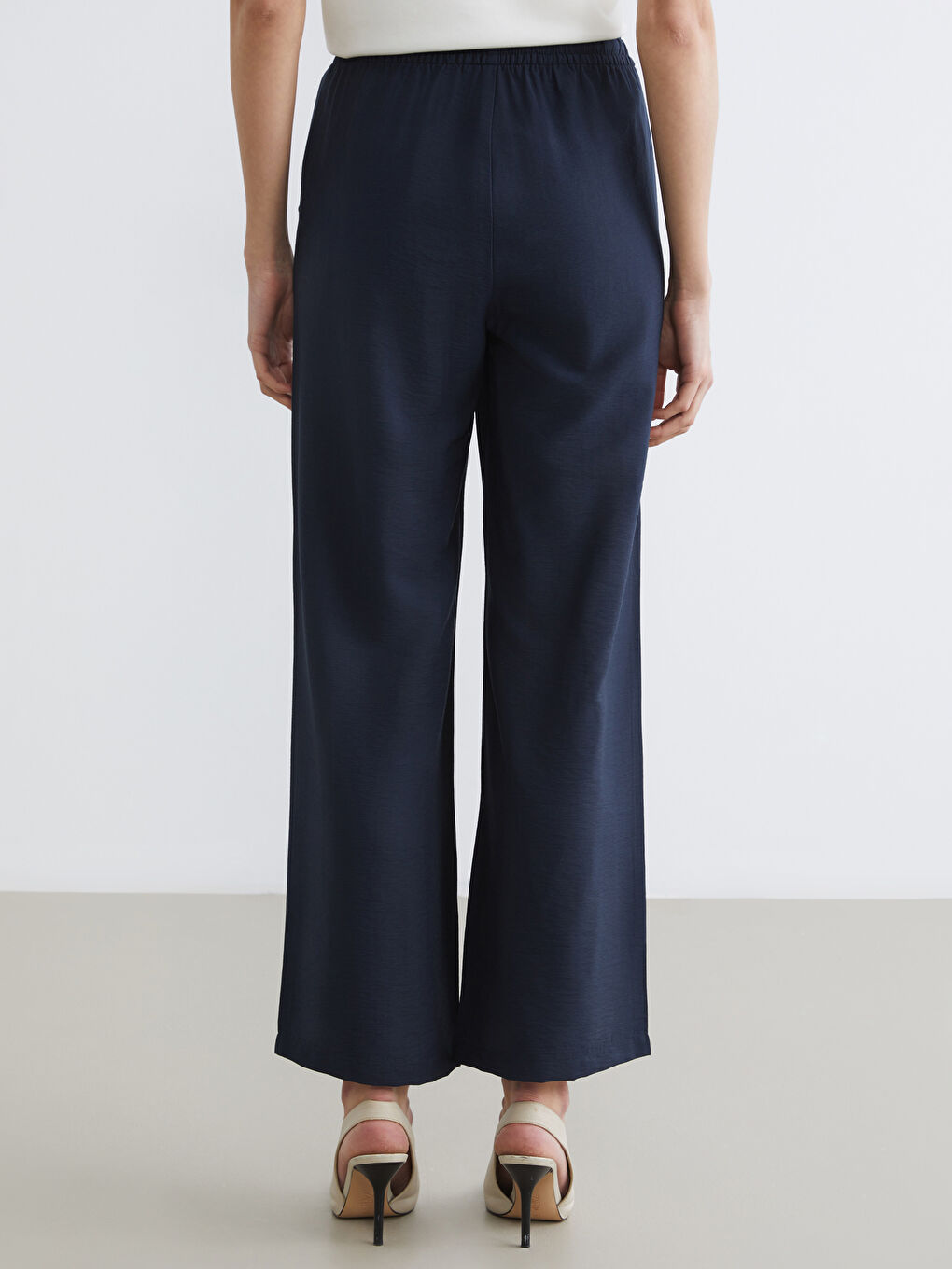 серпімді белдікті кең балақты шалбарымызда күнделікті жайлылық пен оңай талғампаздық үйлеседі-3