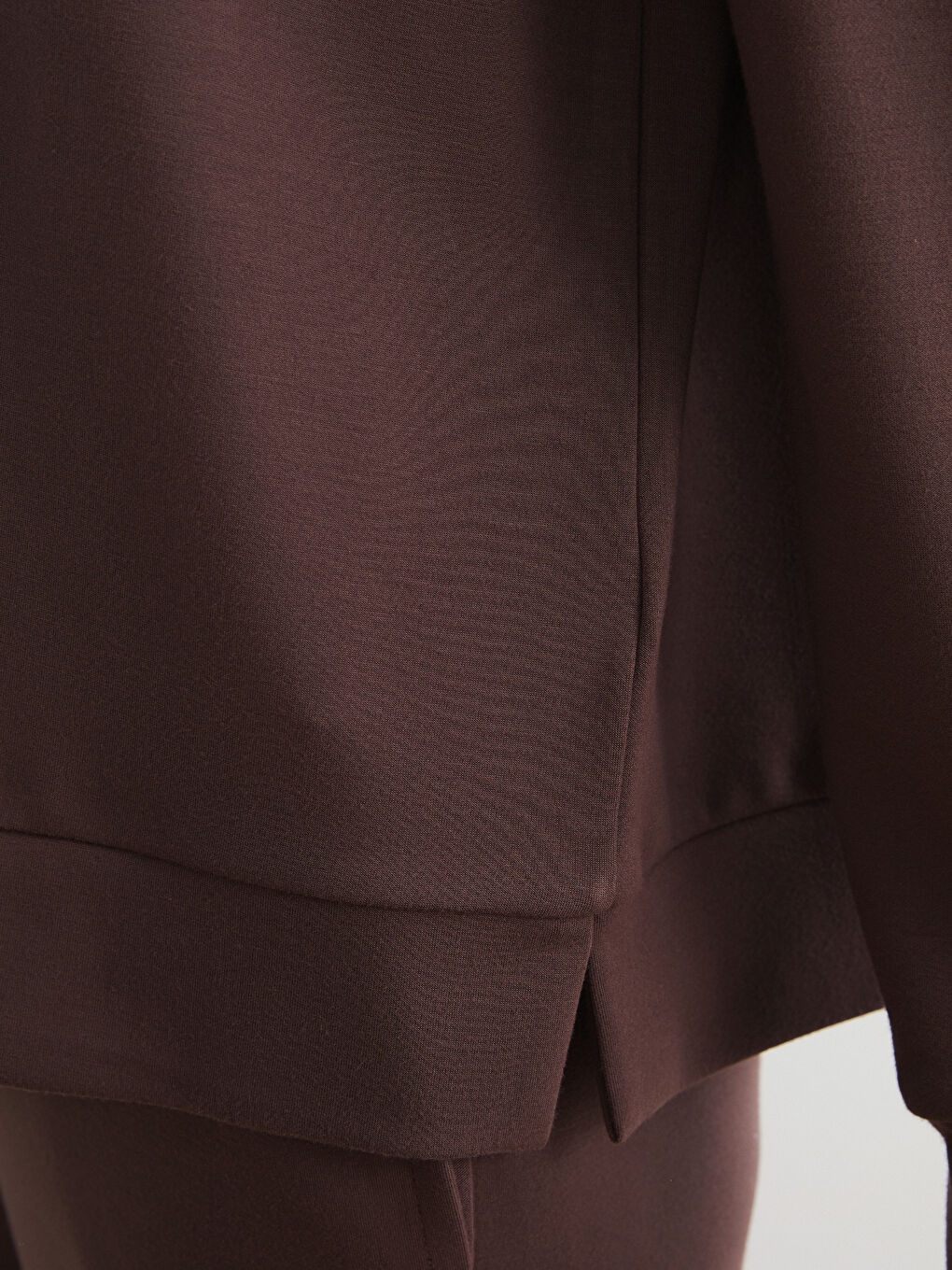 قميص رياضي بنى نساء-2