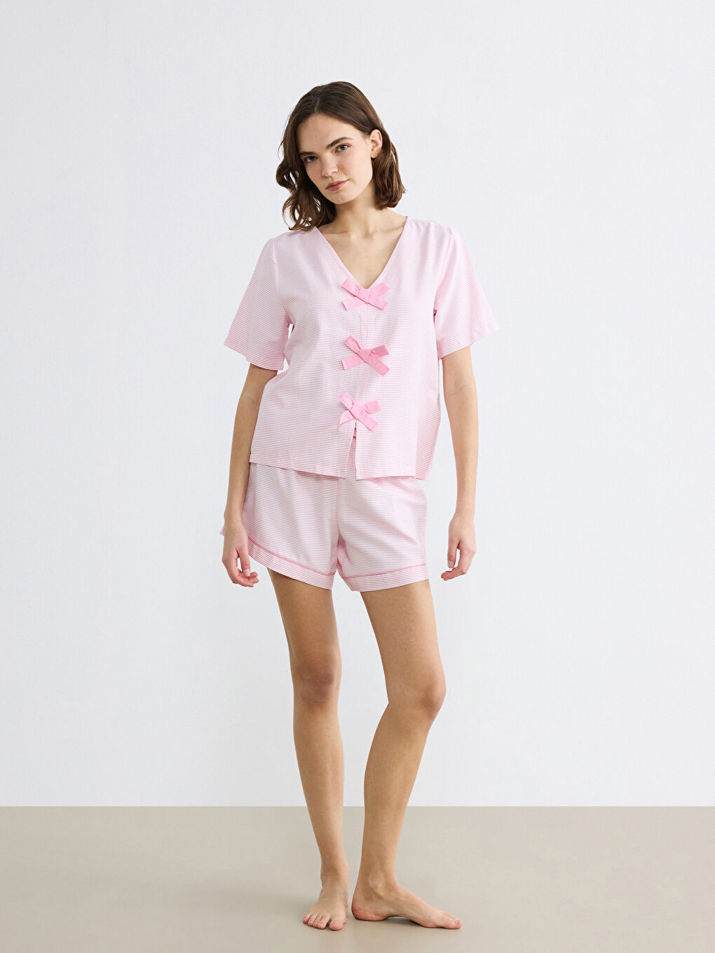 V-Neck Striped Women's Pajama Set with Shorts-1