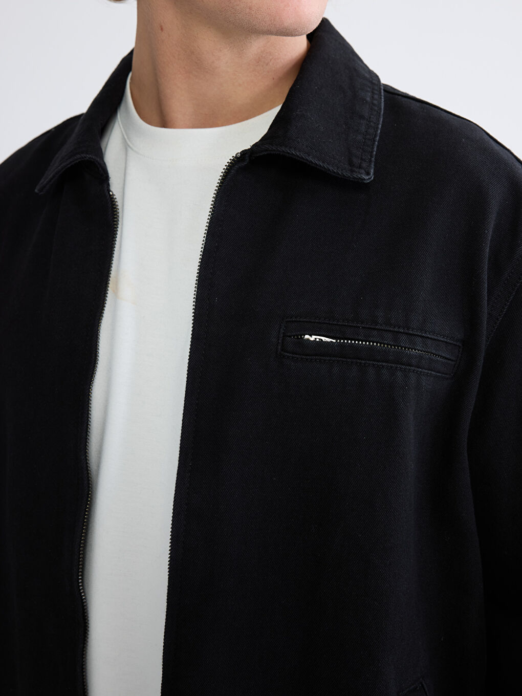 چاکەتی جینز ڕه‌ش پیاو-2