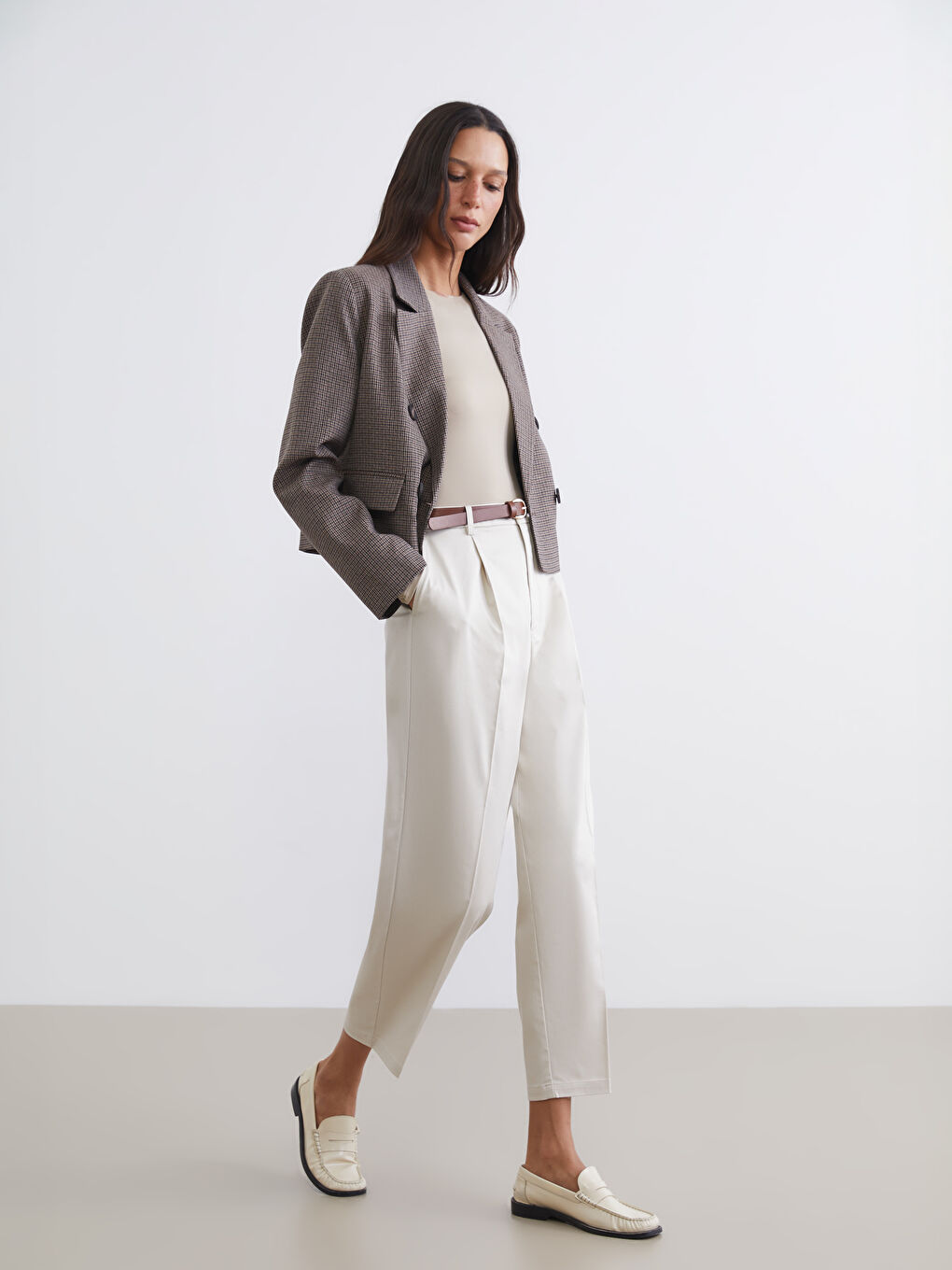 ქალი ბეჟი ოფიციალური შარვალი