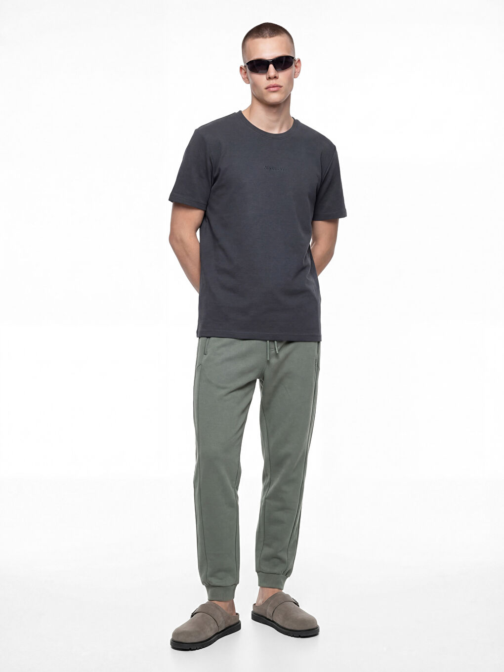 تیشێرت خه‌ڵوزی پیاو-1