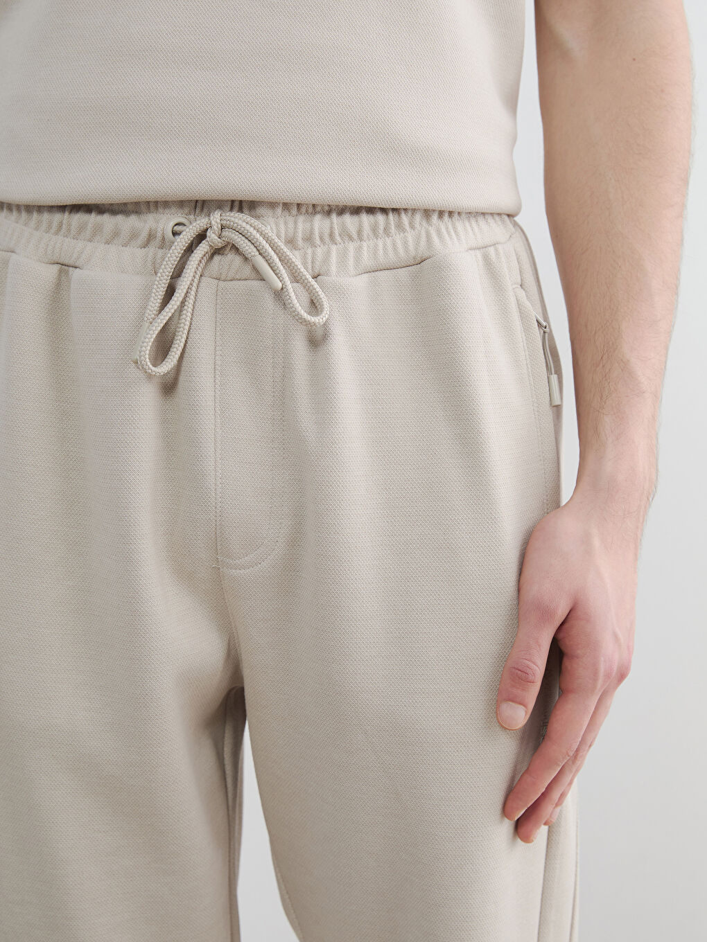 Bej Standart Kalıp Erkek Jogger Eşofman Altı-2