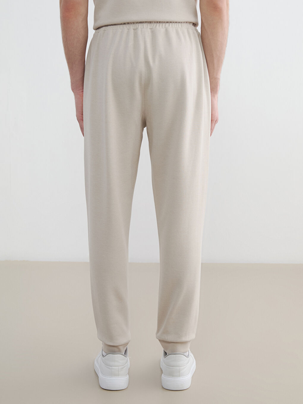Bej Standart Kalıp Erkek Jogger Eşofman Altı-3