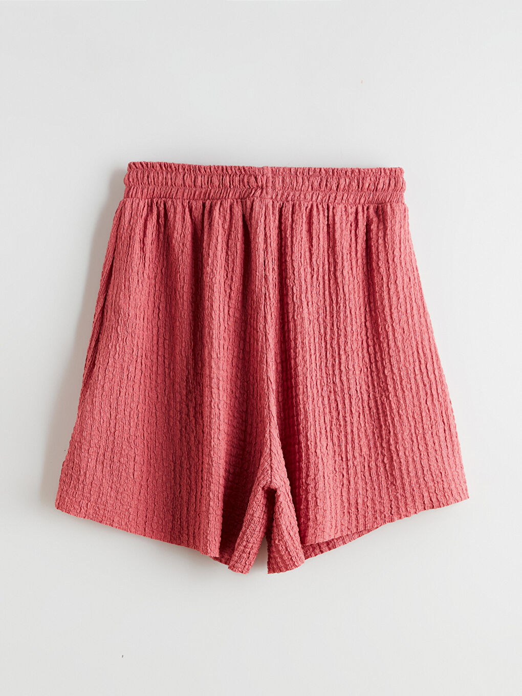 Pembe Beli Lastikli Dokulu Kadın Şort-5