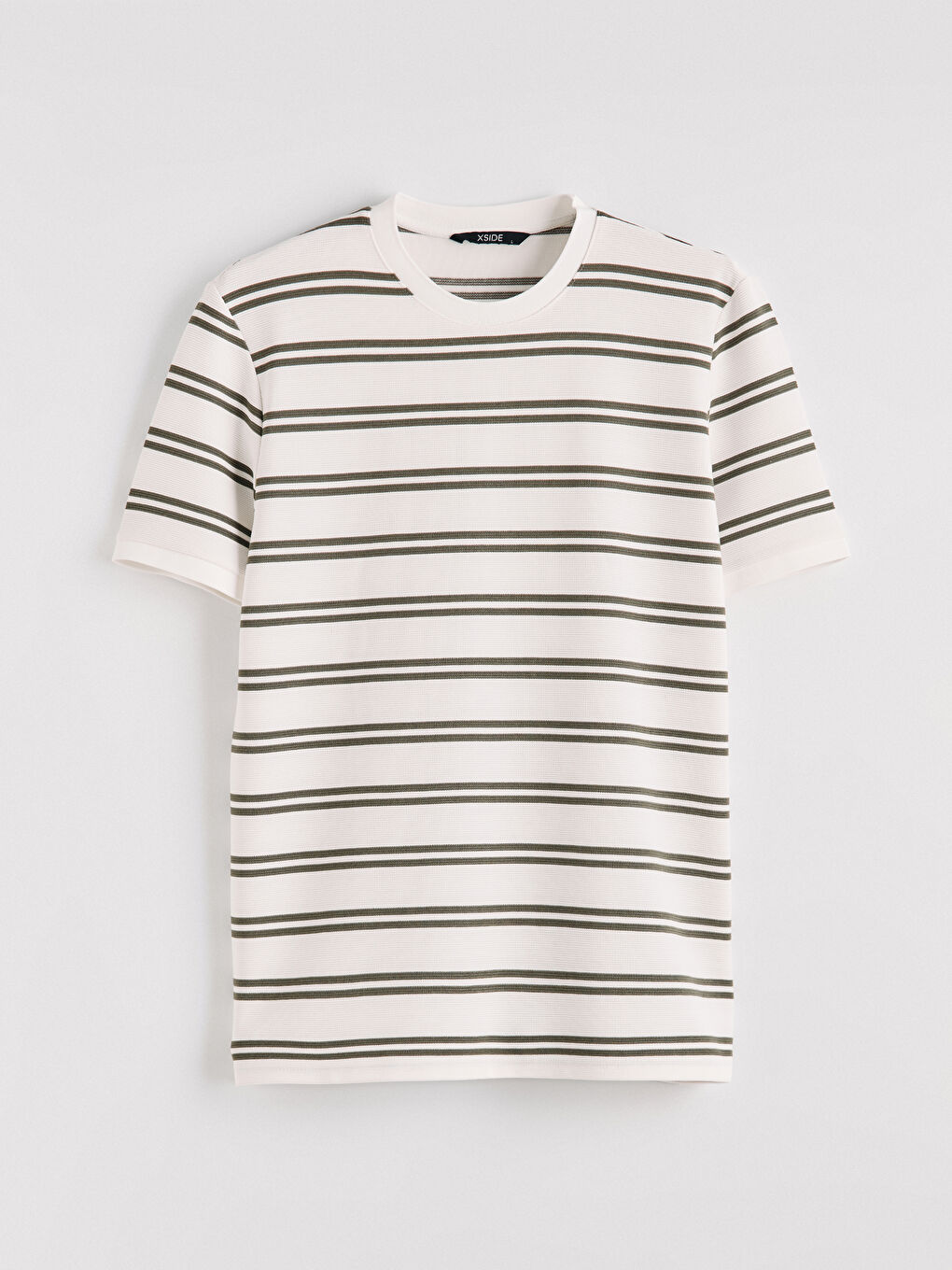 Haki Bisiklet Yaka Çizgili Erkek Tişört-4