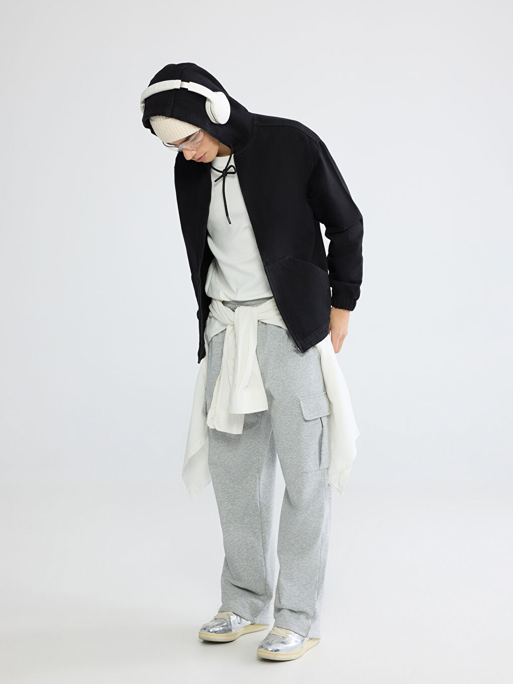 Siyah Rahat Kalıp Kapüşonlu Erkek Jean Mont-1