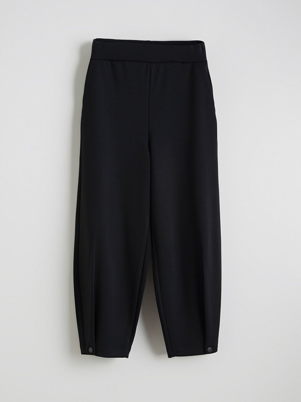 بنطال رياضي أسود امرأة-4